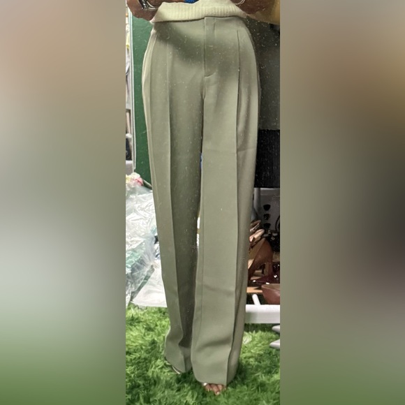 Kookai Maria Mid-Rise Pleated Pants | NWT | Size 0 & 2 | Pale Sage Green - Picture 9 of 11